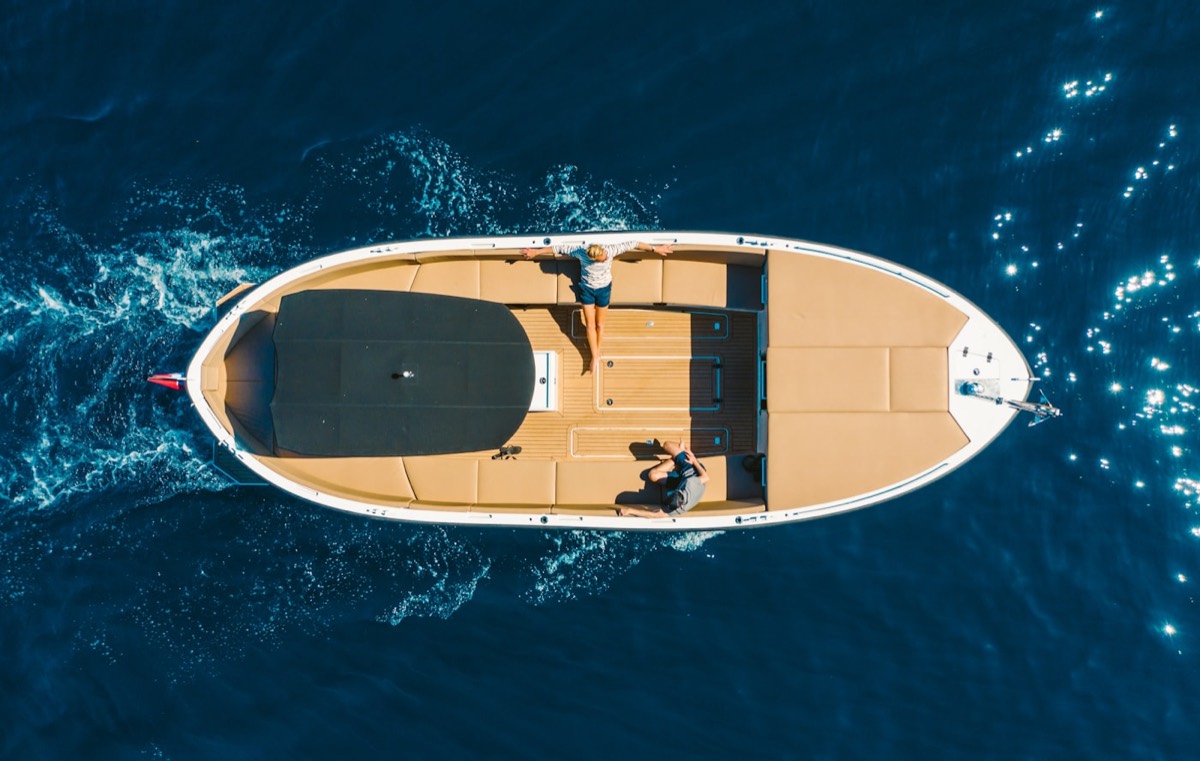 Yacht privatisé sur la Méditerranée à Cannes pour un événement de marque