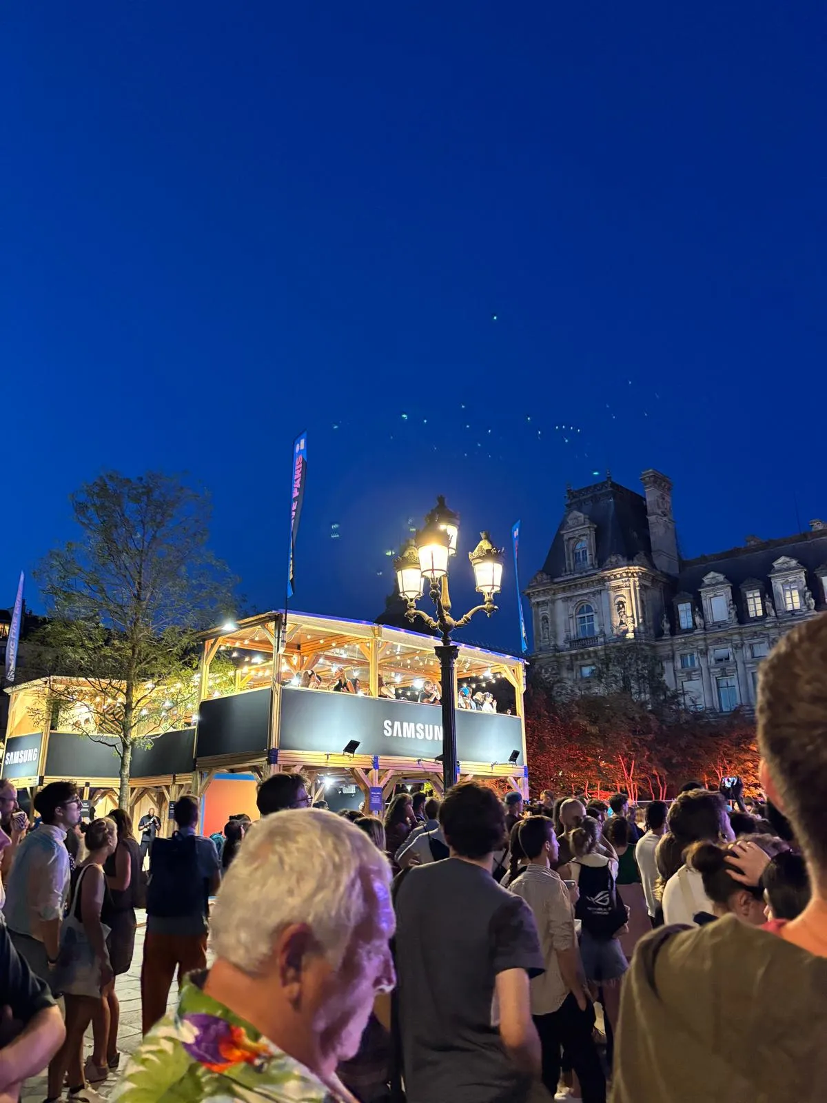 Samsung × Fnac Live · Hôtel de Ville la nuit